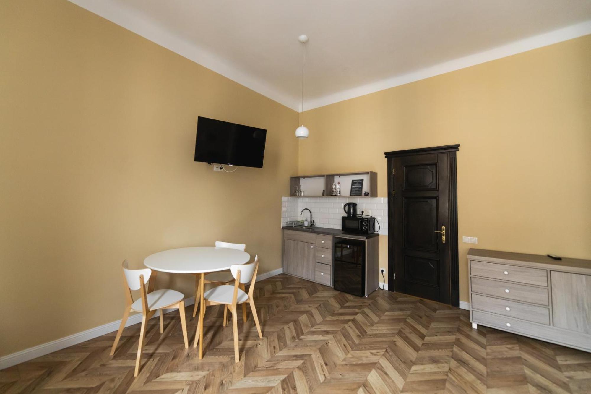 Apartments Justlvivit At The Rynok Square Extérieur photo