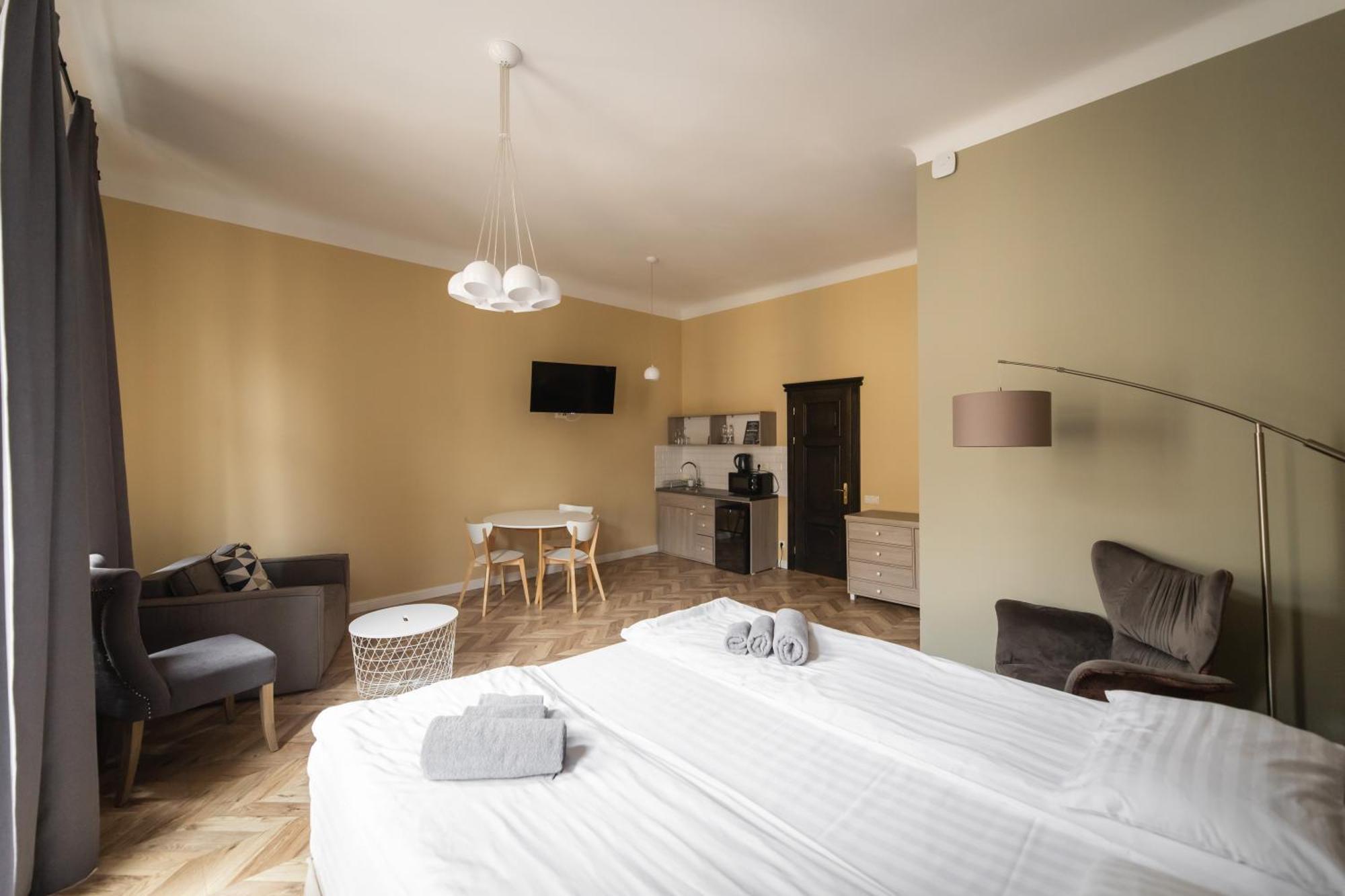 Apartments Justlvivit At The Rynok Square Extérieur photo